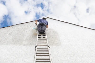 Peinture extérieure à Mont — façades et ravalement
